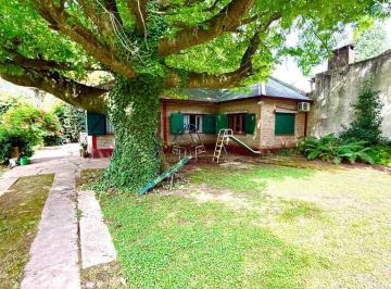 Casa de 4 ambientes, Berazategui · Casa con 838 m² 3 Dorm. en Venta en Ranelagh