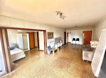 Departamento · 117m² · 4 Ambientes · 1 Cochera · Departamento 4 Ambientes con Balcón Al Frente a Refaccionar! - Villa del Parque