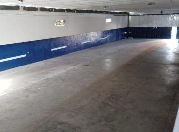 Bodega-Galpón · 632m² · 5 Ambientes · Galpón en Sur