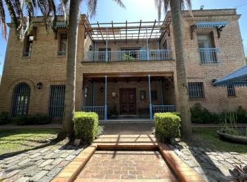 Casa · 409m² · 6 Ambientes · Casa en Venta en Lomas de San Isidro