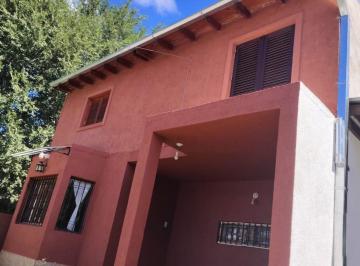 Casa · 207m² · 7 Ambientes · 1 Cochera · Casa en Venta en Santa Maria de 3 Dorm y Amplio Parque a 400 m de Ruta 38 Ref: 1617