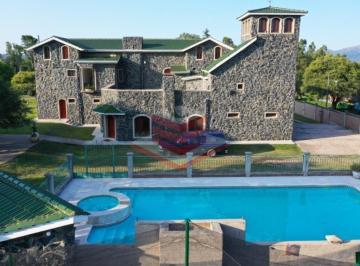 Casa · 1041m² · 10 Ambientes · 1 Cochera · En Venta Mansión de Lujo en Villa Carlos Paz Dentro de Las Sierras de Córdoba Ref: 2098