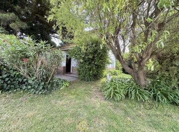 Casa · 80m² · 4 Ambientes · 1 Cochera · Casa en Venta Barrio Acantilados