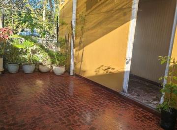 OMP-OMP-4966_2 · Venta PH 3 Amb. C/patio, Sin Expensas, Apto Credito. Caseros Centro. Imperdible