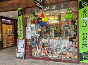 Fondo de comercio · 100m² · Fondo de Comercio Kiosko Regionales Artesanías Souvenirs