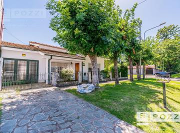 Casa · 110m² · 4 Ambientes · 1 Cochera · Casa 2 Dorm en General Pacheco - Tigre - Pozzi Inmo