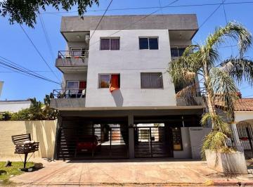 Departamento · 50m² · 1 Cochera · Alquilo 2 Amb Amplio Centro Paso del Rey con Cochera
