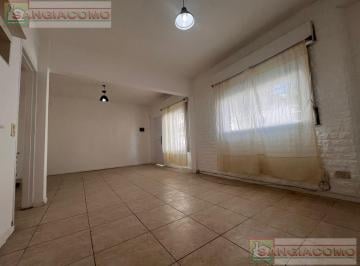 Departamento · 61m² · 2 Ambientes · Departamento 2amb. Sin Expensas. Pb. a m de Estación