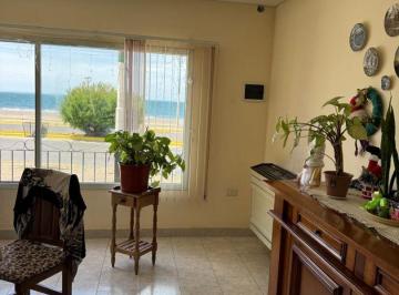 FRI-FRI-1197_2 · Venta Casa 4 Ambientes + Depto, Caleta Olivia