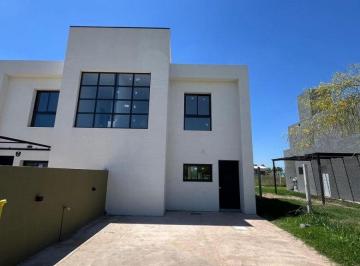 Casa de 4 ambientes, Alta Gracia · Venta de Duplex Casa de 2 Dorm. en Tres Gracias Barrio Joven, Alta Gracia