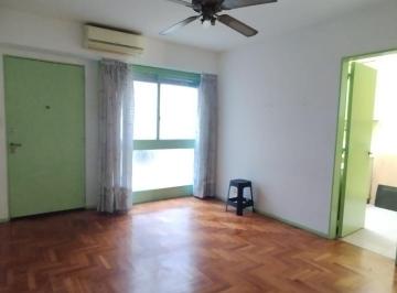 Departamento · 57m² · 3 Ambientes · 1 Cochera · Departamento 3 Ambientes. Frente con Balcón. Cochera
