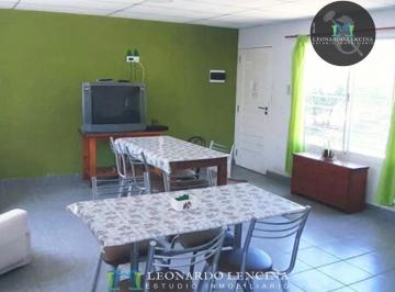 Casa · 120m² · 5 Ambientes · 1 Cochera · Chalet en Venta - Gaviota y Teru Teru