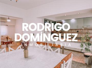 Casa · 247m² · 5 Ambientes · 2 Cocheras · Casa Chalet en Venta en Valentín Alsina, Lanús, G. B. a. Zona Sur