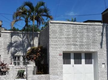 Casa de 6 ambientes, Corrientes · Casa. 320 m² en La Ciudad de Corrientes - Venta