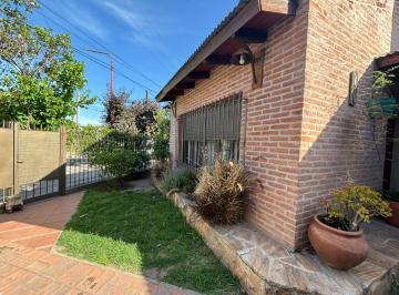 Casa de 10 ambientes, Alta Gracia · Confortable Casa en Barrio Cafferata - Alta Gracia