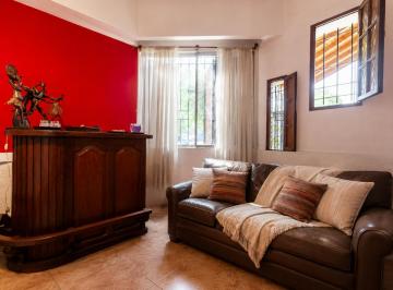 Casa · 216m² · 6 Ambientes · 1 Cochera · Venta Casa en Monte Grande