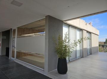 Local comercial · 52m² · 3 Ambientes · 1 Cochera · Local en Venta en Ven Street Center (Villanueva, Av Italia)