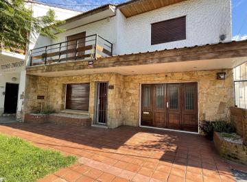 PH · 210m² · 4 Ambientes · 1 Cochera · Venta PH 4 Ambientes Apto Credito Villa Primera, Mar del Plata