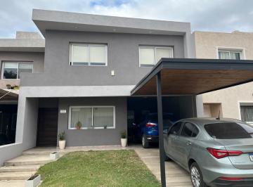Foto · Duplex en Venta - Altos de Manantiales