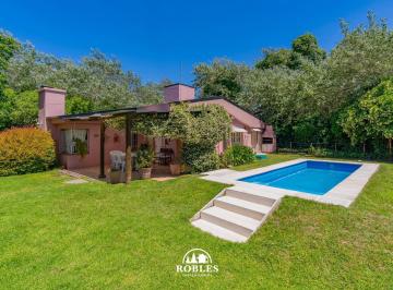 Casa · 190m² · 4 Ambientes · Chalet en El Entorno de Chapadmalal