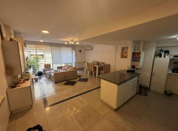 Departamento · 73m² · 3 Ambientes · 1 Cochera · Venta Departamento 2 Dorm. con Patio y Cochera en Barrio Martin - 1 de Mayo 1400 Rosario