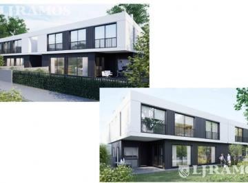 Casa · 108m² · 4 Ambientes · 2 Cocheras · Townhouse de 3 Dorm. en Venta en Condominio en Ayres Haus Benavidez