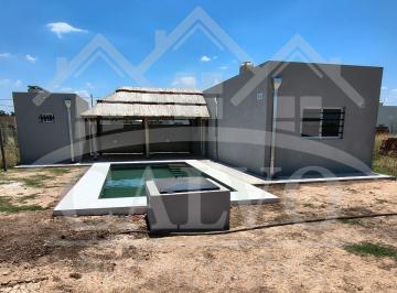Quinta vacacional de 1 ambiente, Mercedes · Casa Quinta con Pileta. a Estrenar. Mercedes, Buenos Aires.