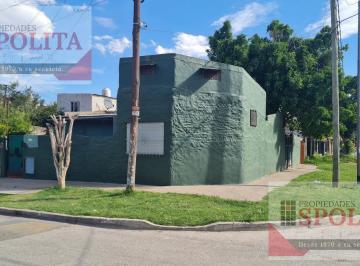 Casa · 122m² · 6 Ambientes · 1 Cochera · Propiedad Multifamiliar 2 Casas con Patio