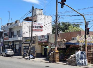 Casa · 265m² · Esquina Comercial - 5 Locales Depto - Ideal Renta - Zona Comercial - Industrial