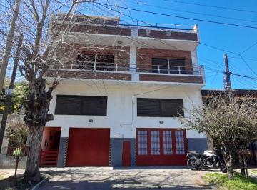 Casa · 400m² · 4 Ambientes · 1 Cochera · Casa en Jose León Suarez