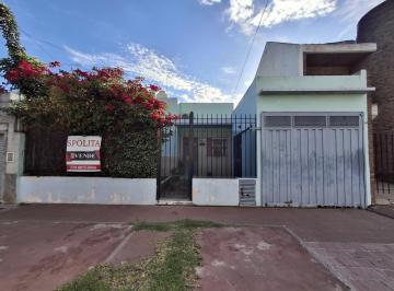 Casa · 195m² · 3 Ambientes · 2 Cocheras · Casa en Ventas en José León Suarez