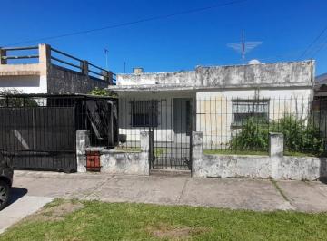 Casa · 130m² · 5 Ambientes · 2 Cocheras · Casa en Ventas en José León Suarez