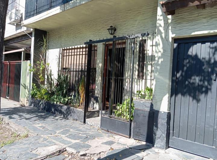 Casa · 247m² · 3 Ambientes · 1 Cochera