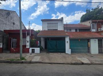PH · 80m² · 4 Ambientes · 1 Cochera · PH en Venta en José León Suarez