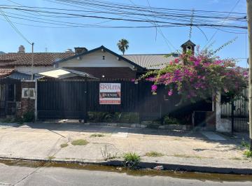 Casa · 126m² · 4 Ambientes · 2 Cocheras · Casa en Lote en Venta en Jose Leon Suarez