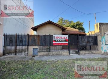 Casa · 96m² · 4 Ambientes · 1 Cochera · Casa en Jose León Suarez