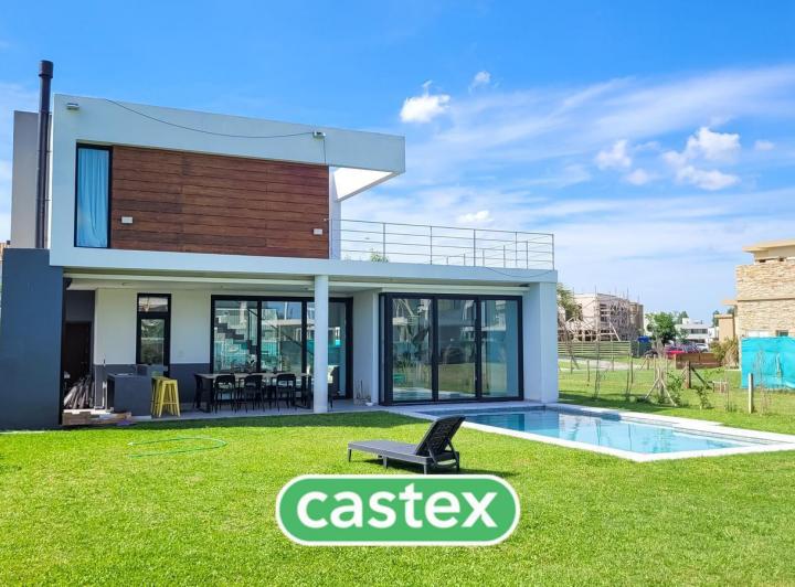 Casa · 320m² · 5 Ambientes