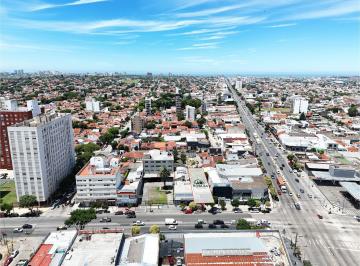 Local comercial · 495m² · 5 Ambientes · Local Mas Vivienda Sobre Av Independencia