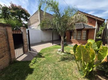 Casa · 200m² · 4 Ambientes · 2 Cocheras · Casa en Venta