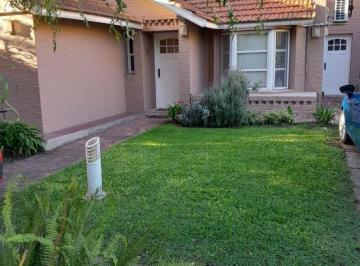 Casa de 5 ambientes, Berazategui · Casa 5 Amb en Country Club El Carmen