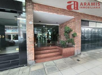 Departamento · 72m² · Oportunidad - 4 Ambientes a Refaccionar con Patio Interno