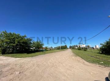 Terreno · 828m² · Lote en Venta en City Bell Barrio El Capricho Alambrado y con Perforacion