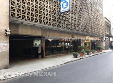 Garage · 700m² · 70 Cocheras · Venta de 44 Cocheras en Block