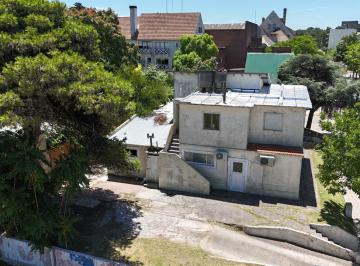 Terreno · 837m² · Vendo Lote Multifamiliar 558 m² – Alto Potencial Para Desarrollo