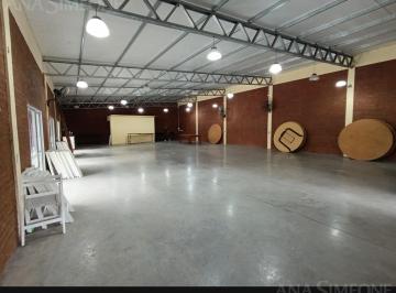 Bodega-Galpón · 2200m² · Venta y Alquiler - Nave - Manuel Alberti