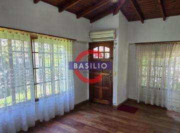 PH · 73m² · 4 Ambientes · PH en Planta Baja Tipo Chalet, 4 Ambientes con Cochera y Jardín, a 1 Cuadra de Av de Mayo