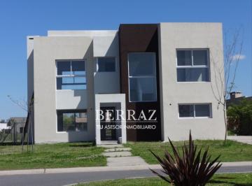 Casa · 150m² · 4 Ambientes · 1 Cochera · Casa Venta 4 Ambientes en Barrio San Marco Al Agua Villanueva Lote de 1000 m²