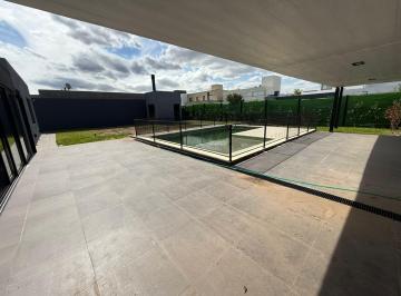 Casa · 400m² · 8 Ambientes · 3 Cocheras · Siete Soles 4dor. 4bños. Todo Planta Baja. a Estrenar!