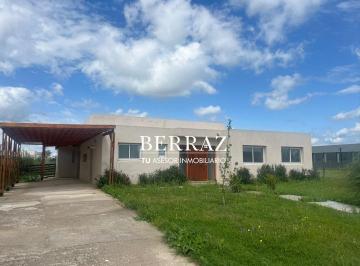 Casa · 190m² · 4 Ambientes · Casa Venta San Sebastian Area 7 Lote de 850 m² Escobar