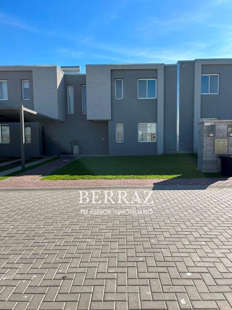 Casa venta 5 AMB Complejo Decs Pilar